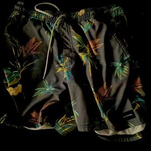 I'm selling rip curl shorts they are medium size